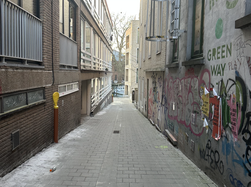 Garage à vendre
                    à 9000 Gent